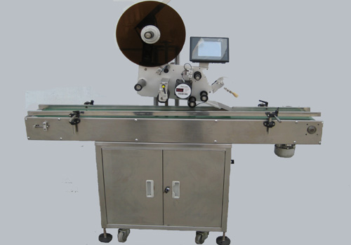 YW-W300卧式平面贴标机